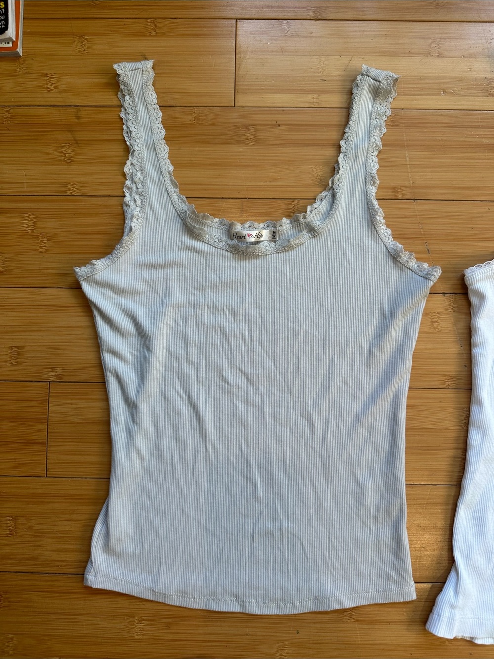 Tank top bundle - Picture 4 of 6